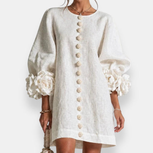 Abigail — Vestido con flores en relieve