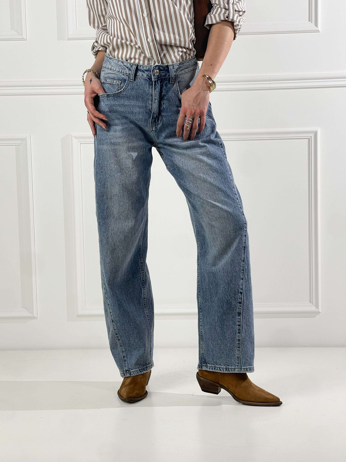 Cecilia — Jeans con costuras laterales