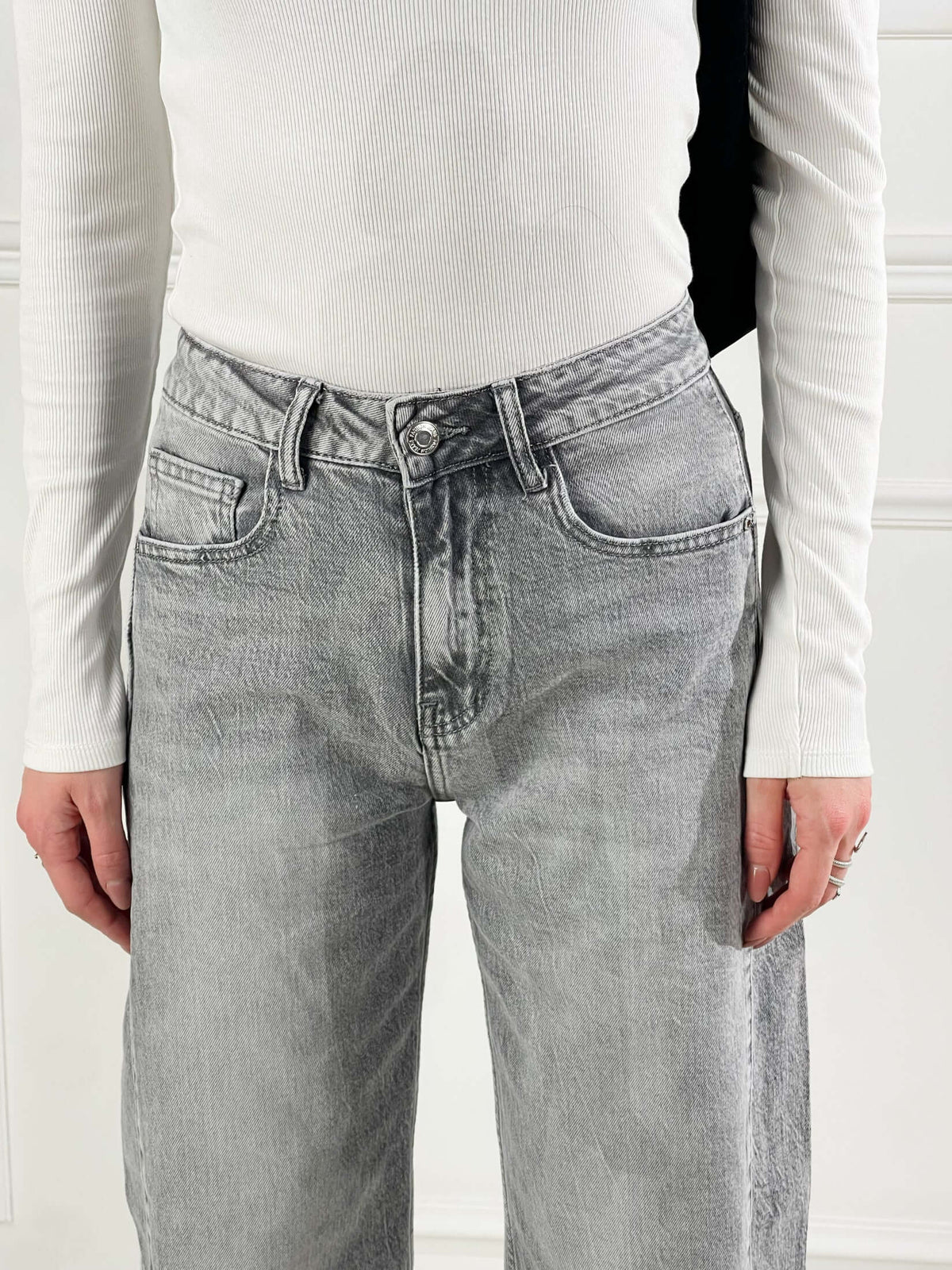 Cecilia — Jeans con costuras laterales