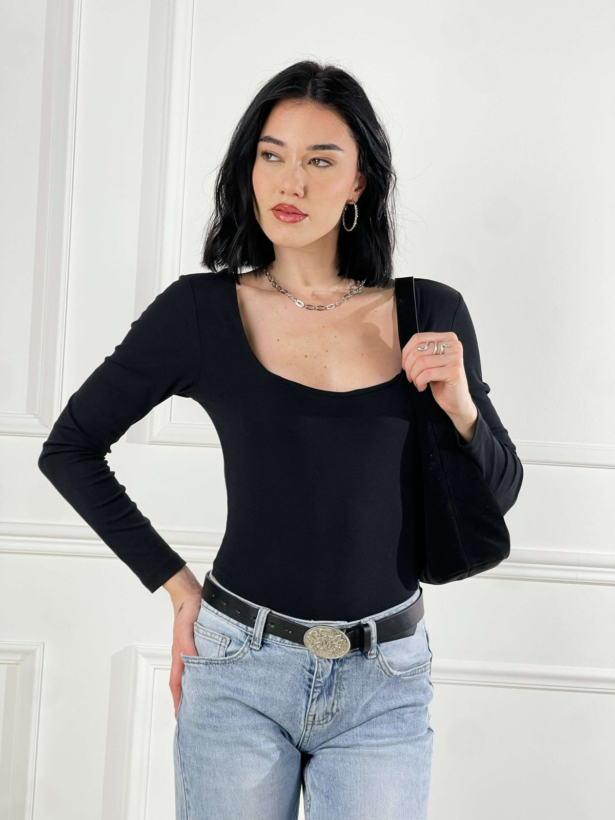 Leyre — Body de escote cuadrado clásico