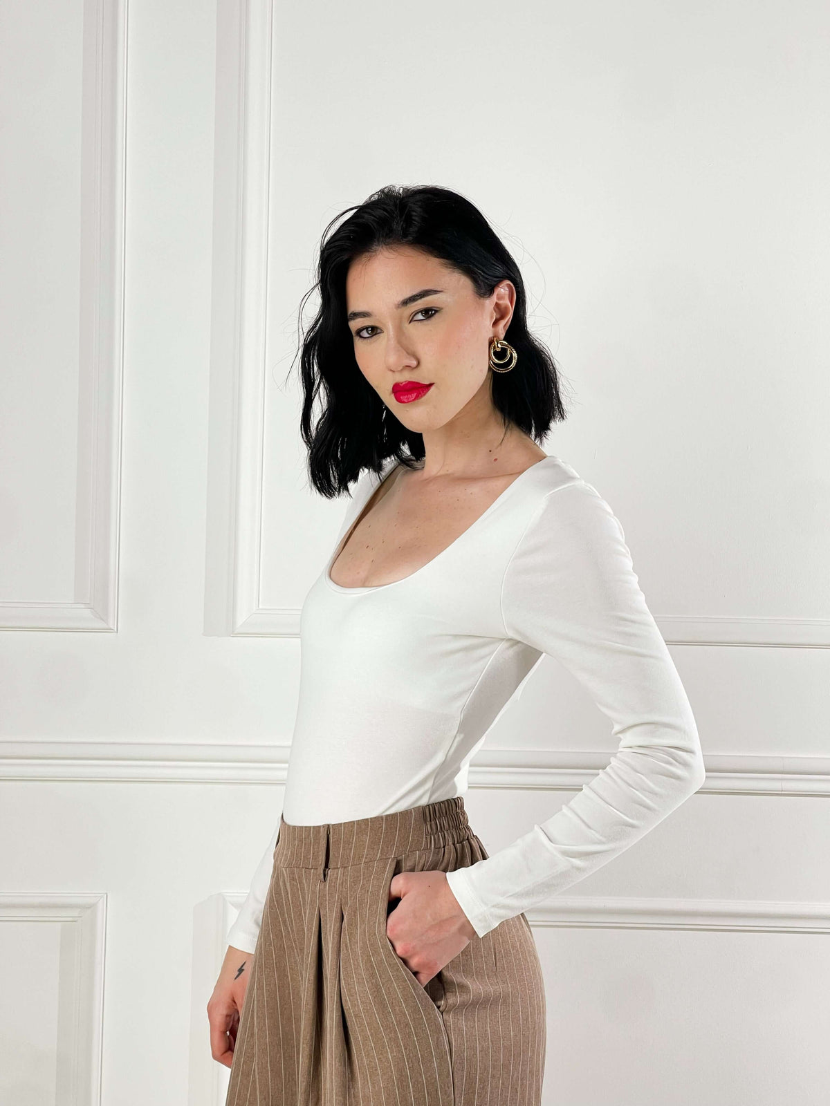 Leyre — Body de escote cuadrado clásico