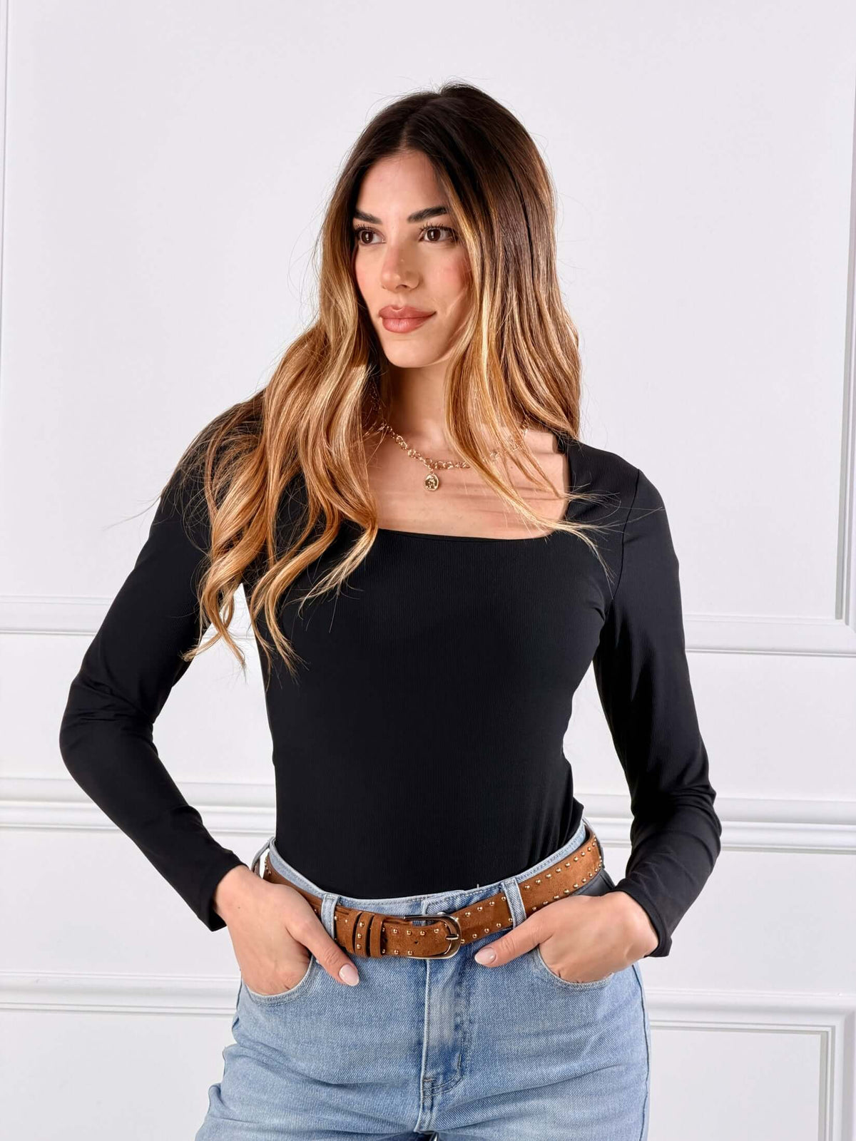 Itziar — Body de escote cuadrado