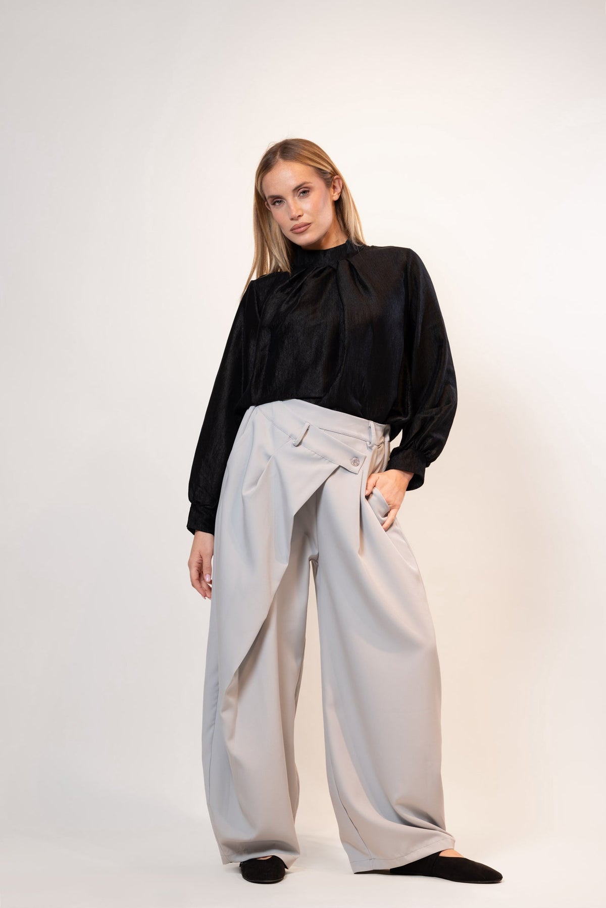 Enara — Blusa iridiscente