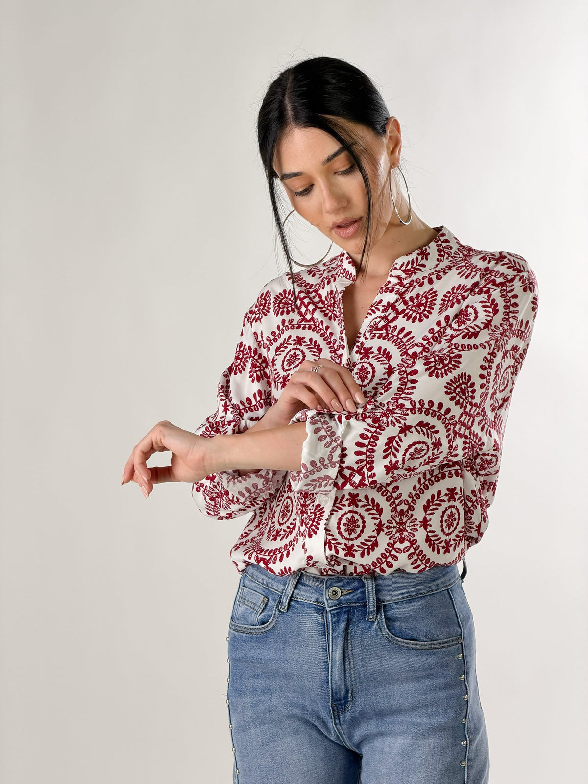 Clementina — Camisa de estampado arabesco
