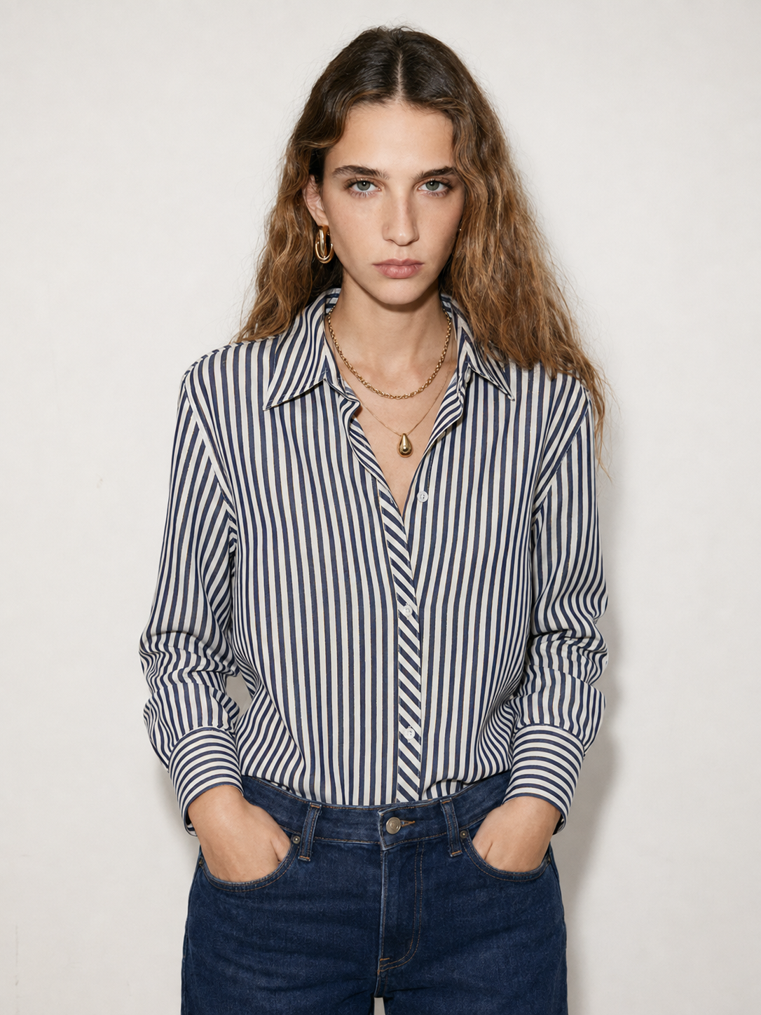 Iratxi — Camisa con hilo de lúrex dorado