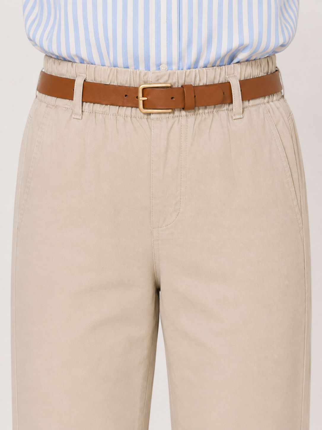 Anaís — Pantalón con cinturón y bolsillos de ribete