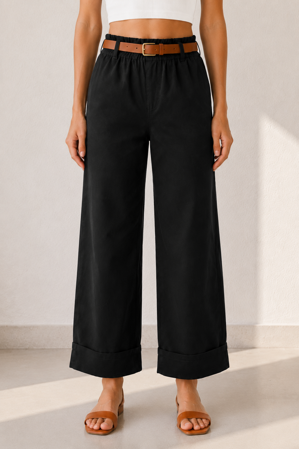 Anaís — Pantalón con cinturón y bolsillos de ribete