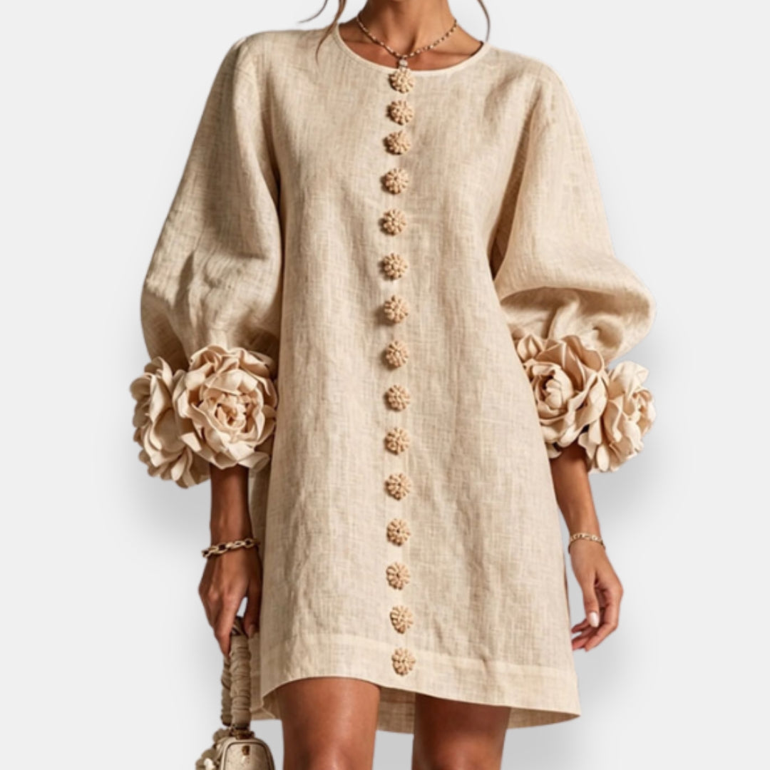 Abigail — Vestido con flores en relieve