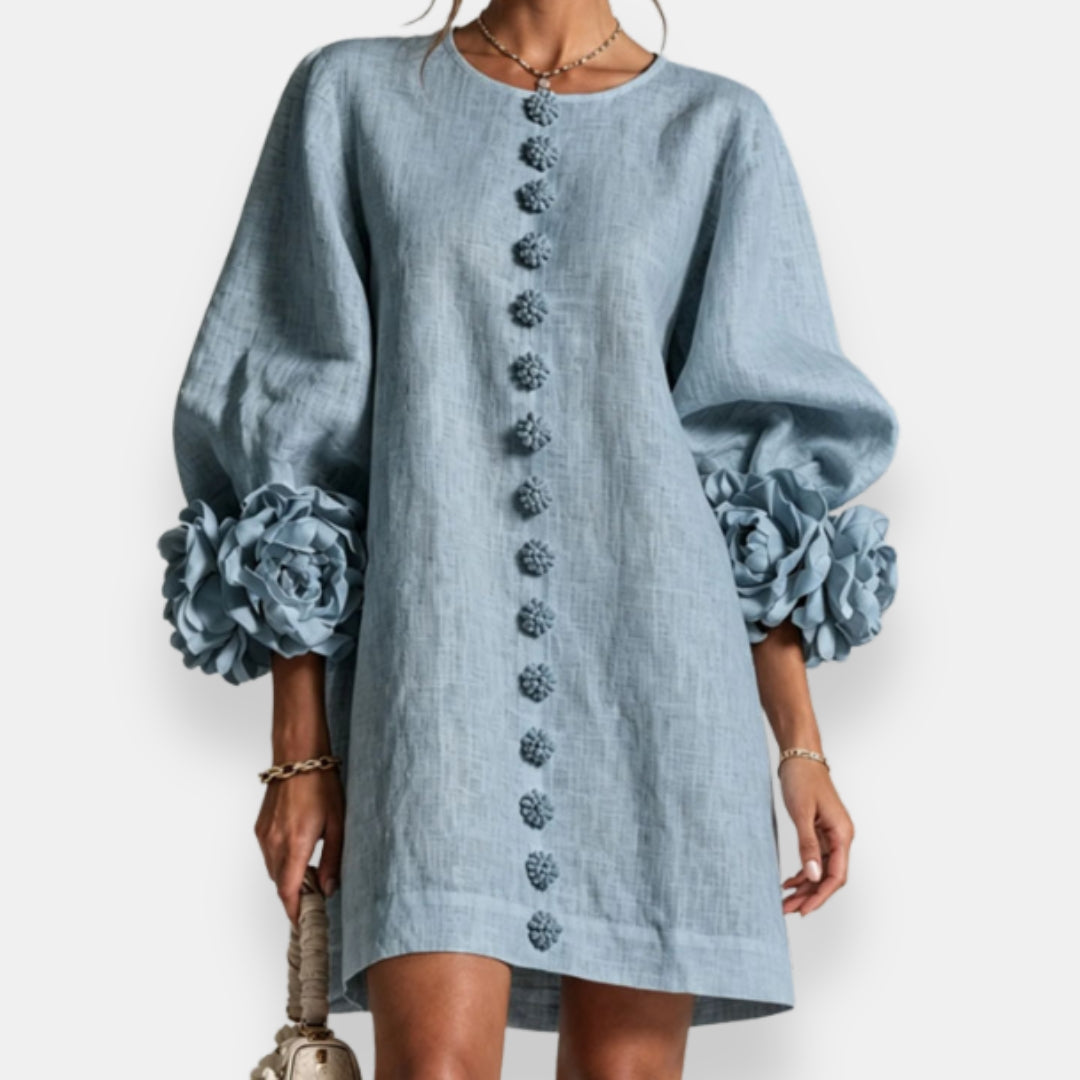 Abigail — Vestido con flores en relieve
