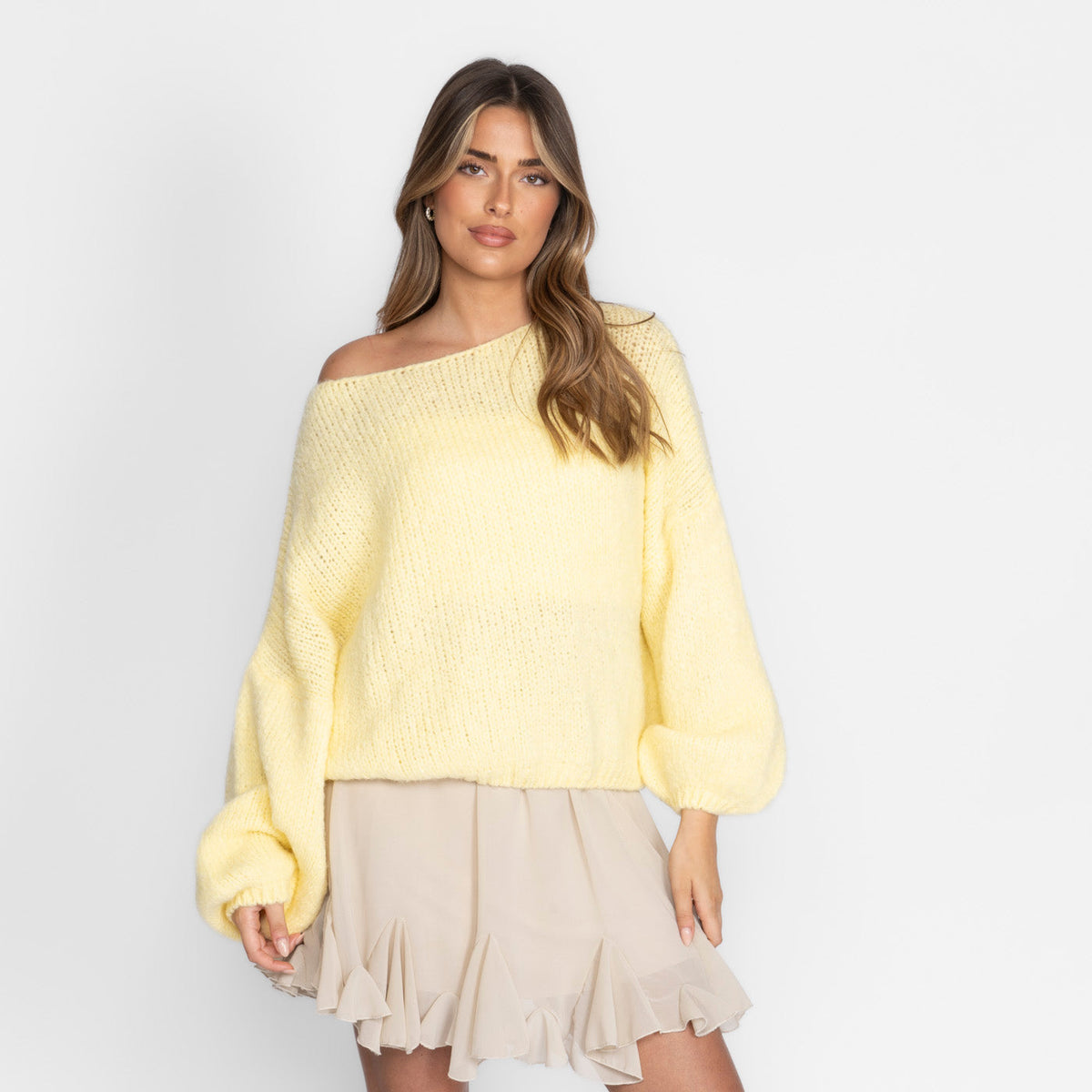 Nayara — Jersey casual con hombros descubiertos