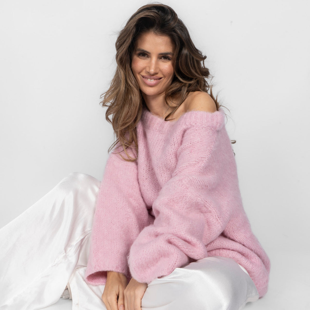 Julieta — Punto ultra suave con hombros descubiertos