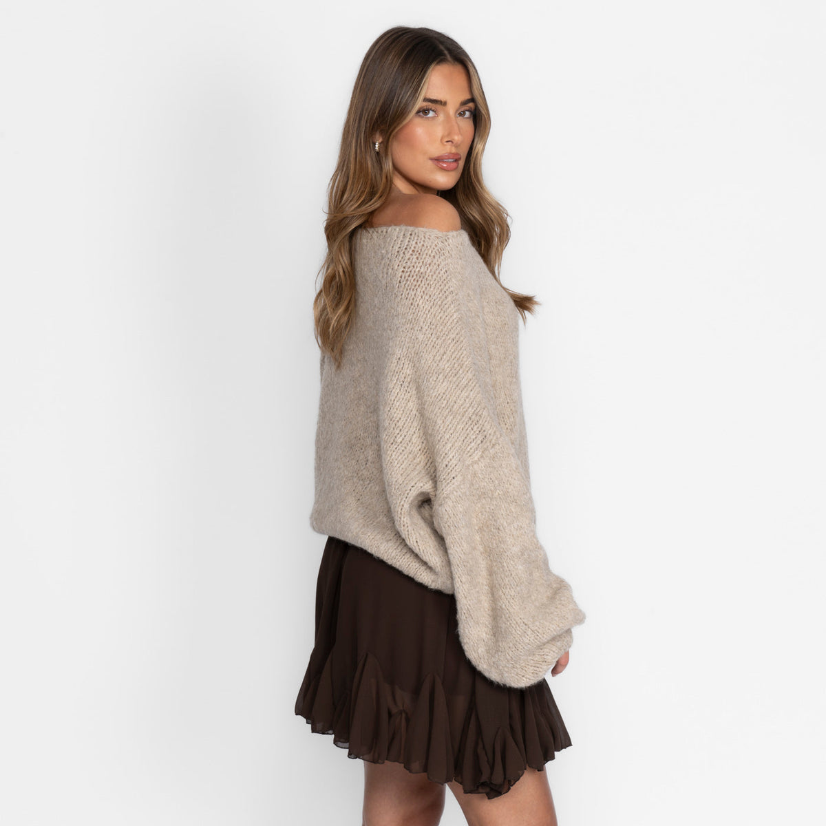Nayara — Jersey casual con hombros descubiertos
