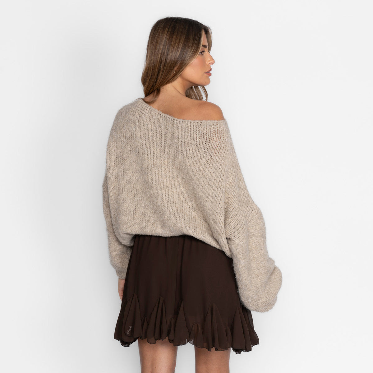 Nayara — Jersey casual con hombros descubiertos
