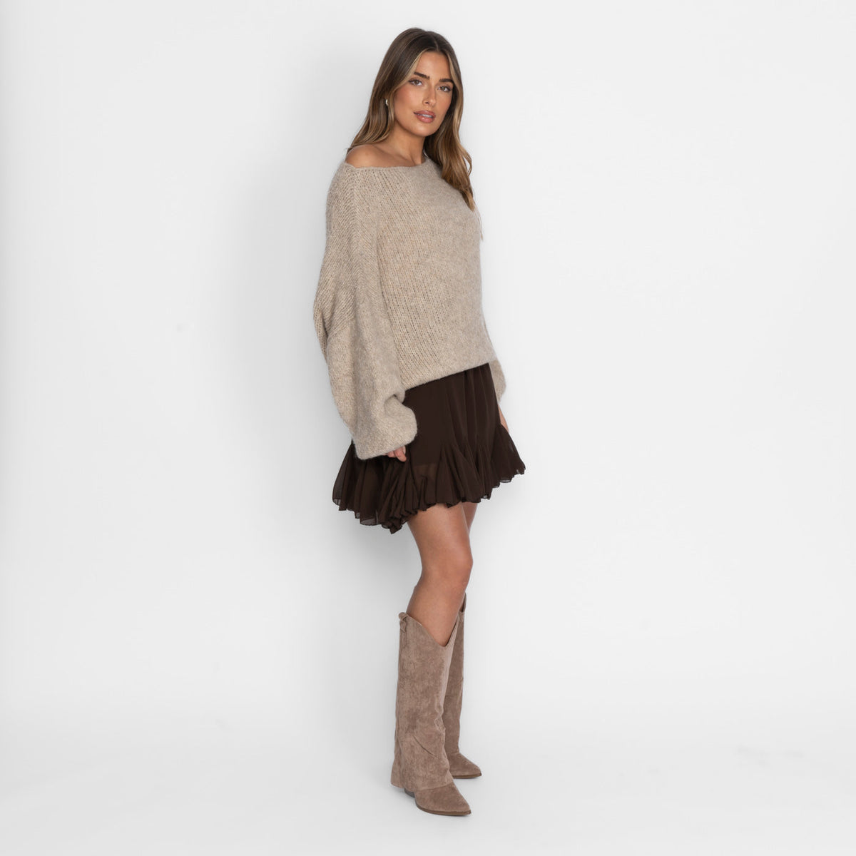 Nayara — Jersey casual con hombros descubiertos