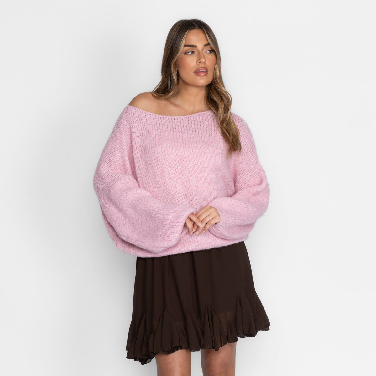 Nayara — Jersey casual con hombros descubiertos