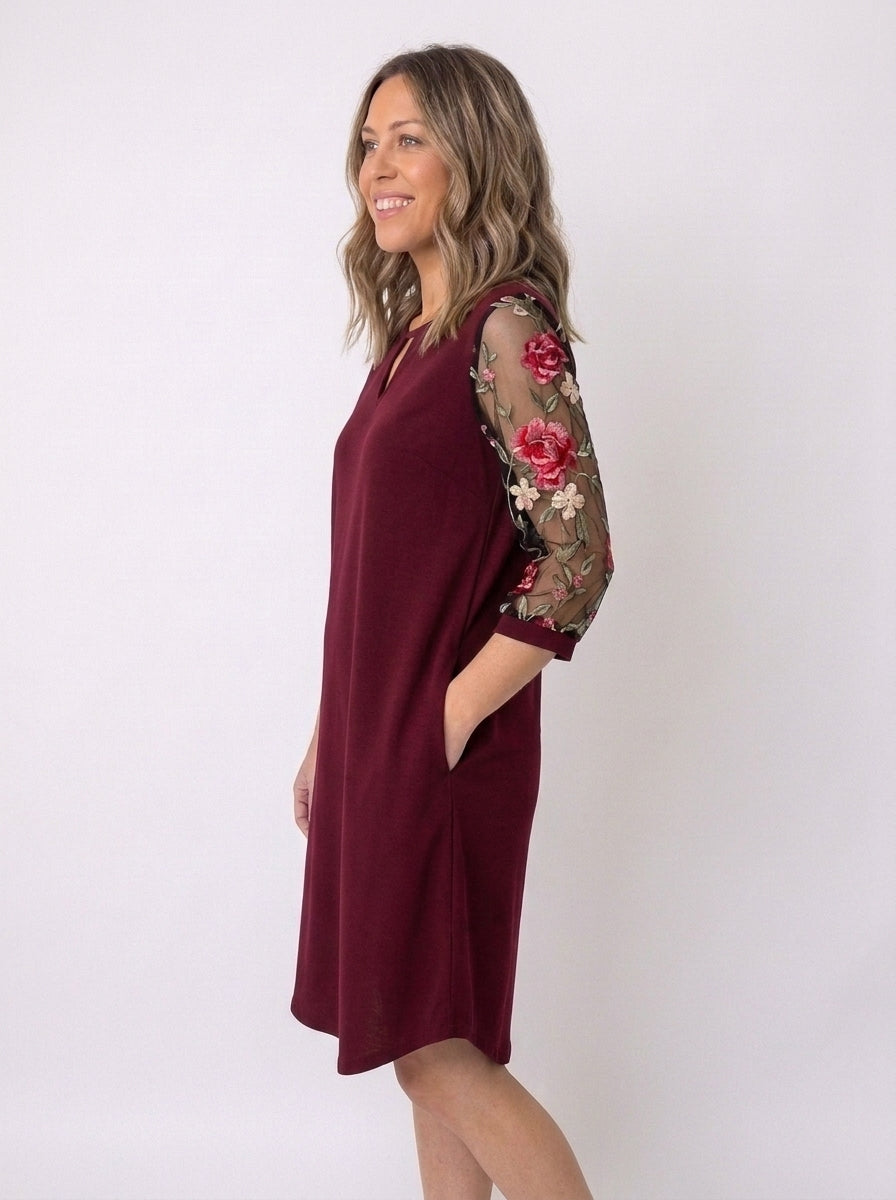 Soledad | Vestido de Cóctel con Mangas Bordadas Mujer Escote V Transparente