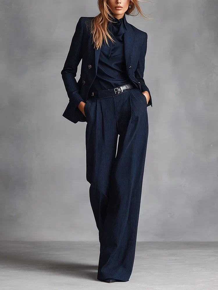 Bea — Conjunto de traje a rayas con blazer cruzado y pantalón palazzo