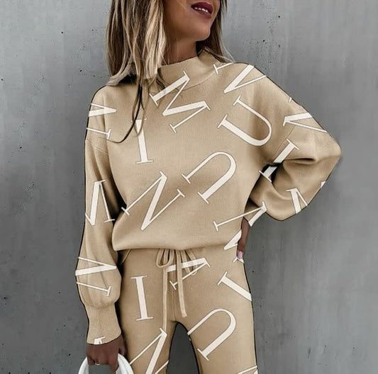 Concha — Conjunto chándal de punto con estampado de estrellas