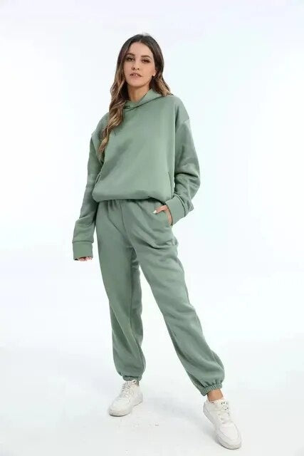 Araceli — Conjunto chándal con capucha, sudadera y pantalón