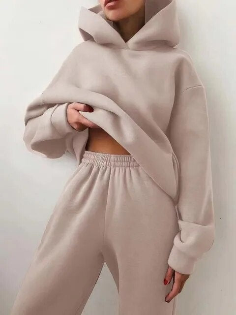 Araceli — Conjunto chándal con capucha, sudadera y pantalón