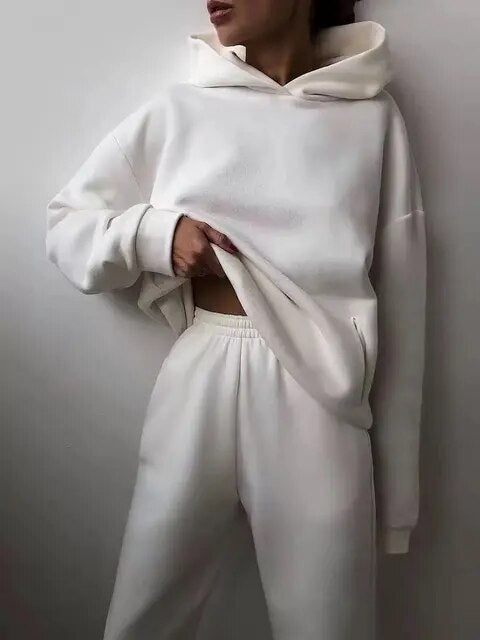 Araceli — Conjunto chándal con capucha, sudadera y pantalón