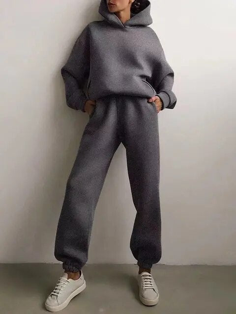 Araceli — Conjunto chándal con capucha, sudadera y pantalón