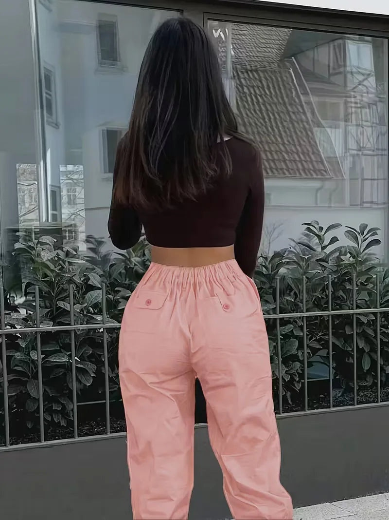 Ivette — Pantalón cargo de polipiel de cintura alta