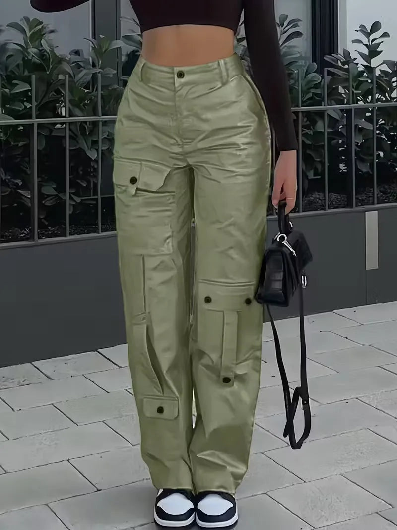 Ivette — Pantalón cargo de polipiel de cintura alta
